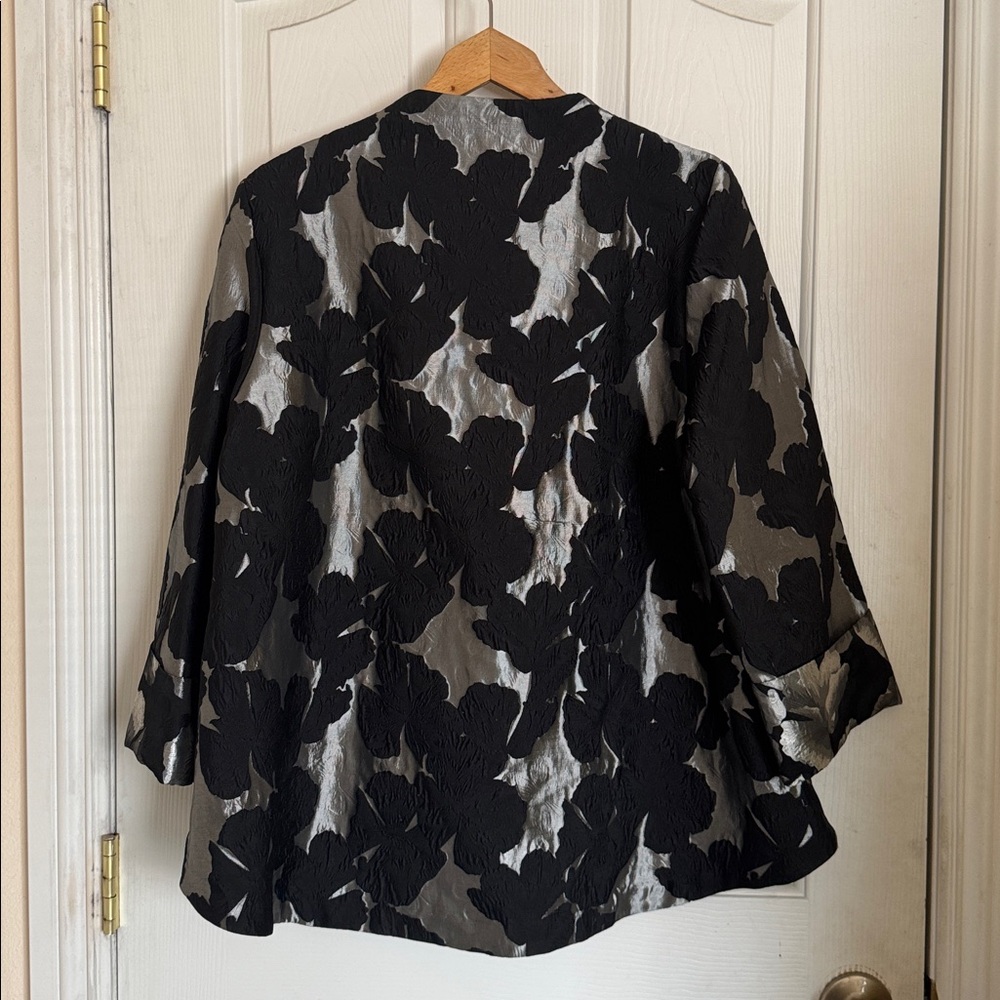 IC By Connie K Black Silver One Button Floral Jacquard Asymmetrical Jacket sz L - Picture 3 of 9